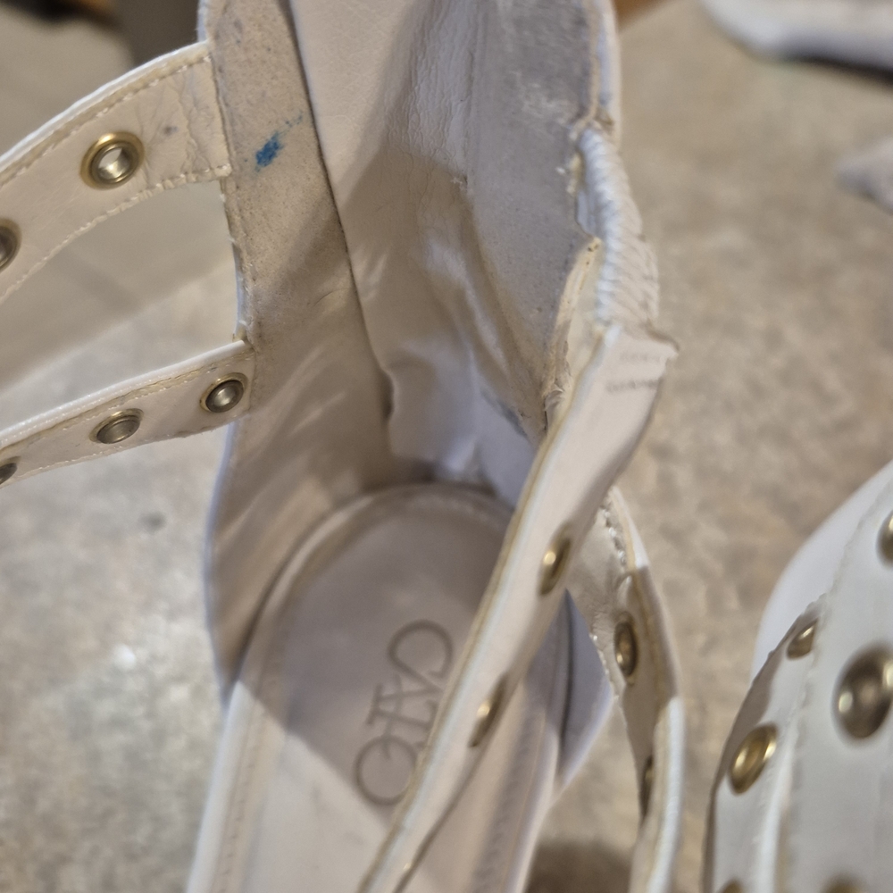 Ladies Size 7 M White Heels Women's - Picture 11 of 11